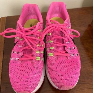 Nike sz 11 Pink Running shoes
